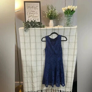 Beautiful Blue Dress Lace outer shell with floral design Midi Size M NWOT